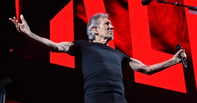 Comfortably Numb: Roger Waters’dan Yeni Yorum