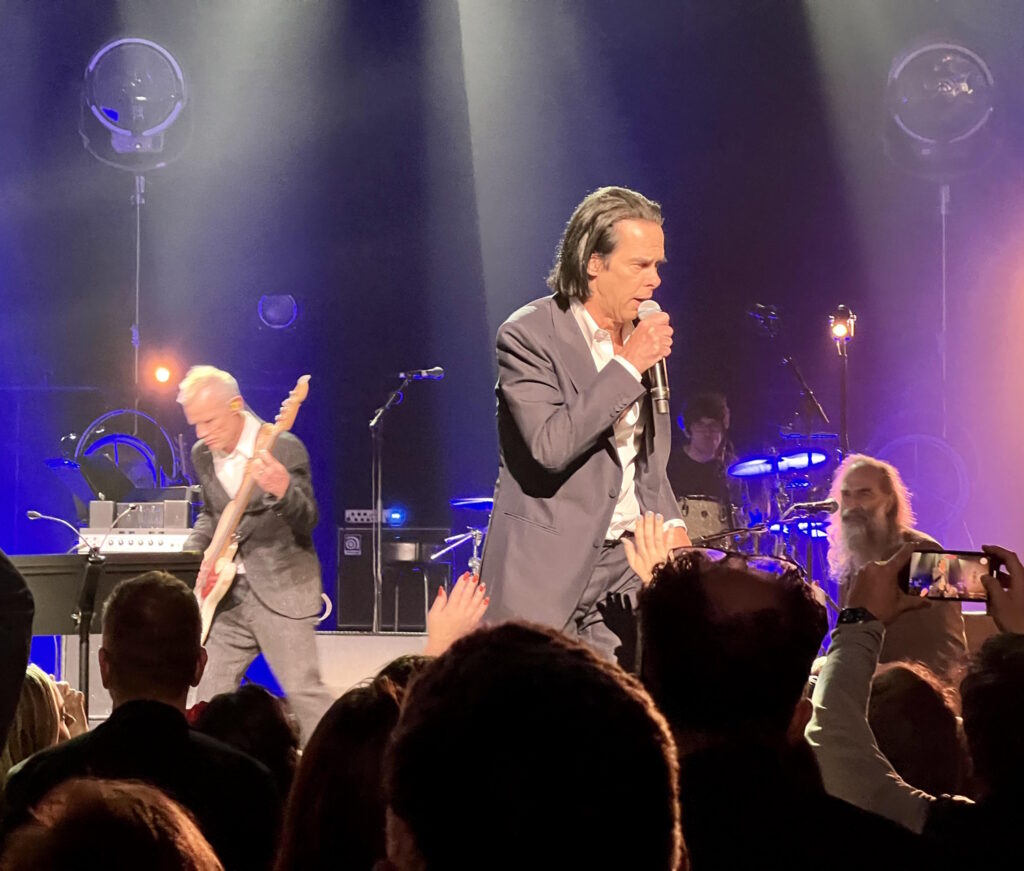 Flea, Nick Cave ve Warren Ellis