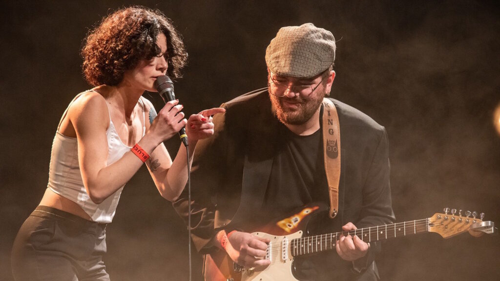 Jumpin' Cats: Kardelen Koksalan ve Oğuzhan Toker, Blues Aperitiv 2026, Šumperk (Fotoğraf: moreblues.cz)