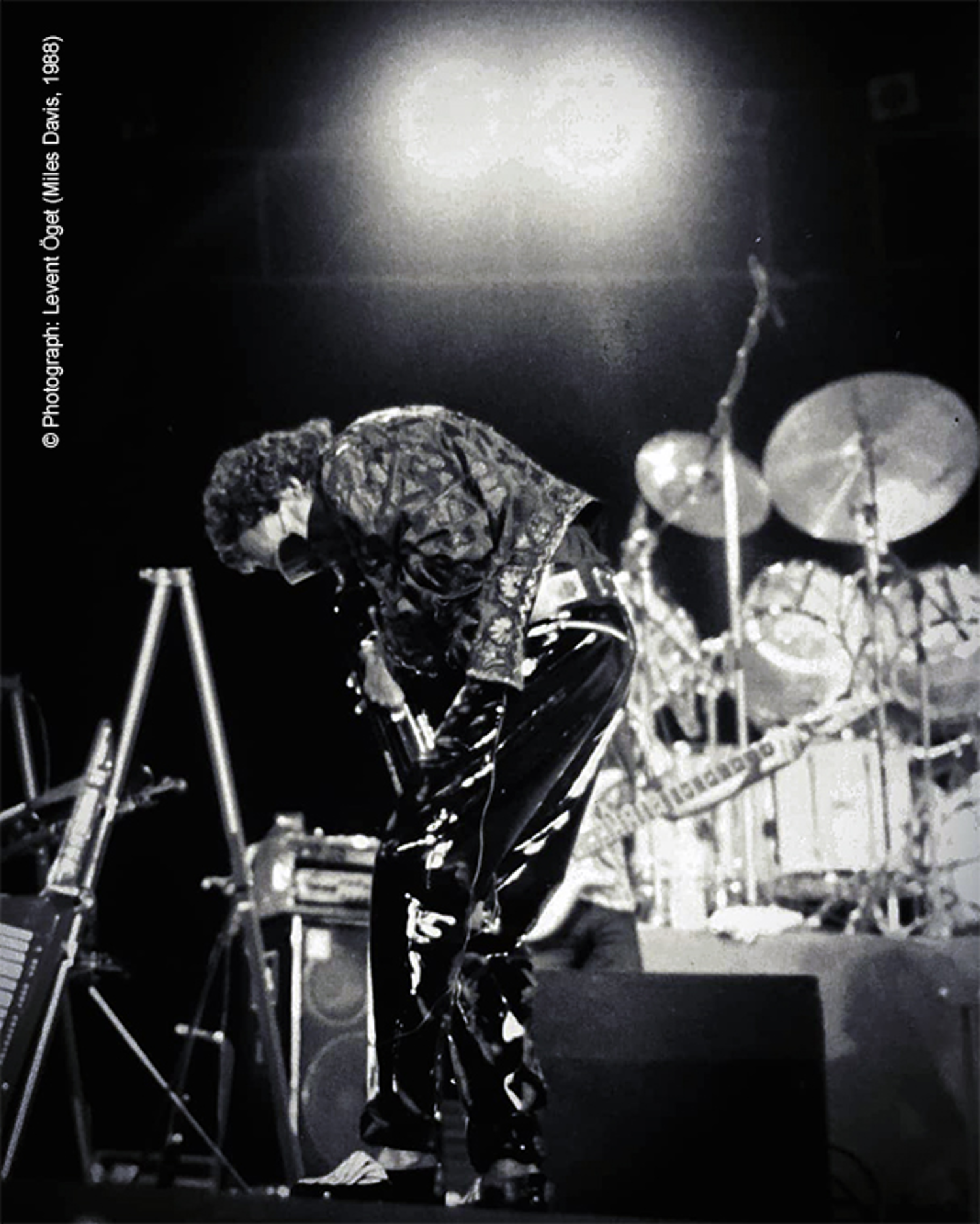 Fotoğraf Levent Öget tarafından Miles Davis`in 1988 yılındaki efsanevi İstanbul konserinde çekilmiştir.