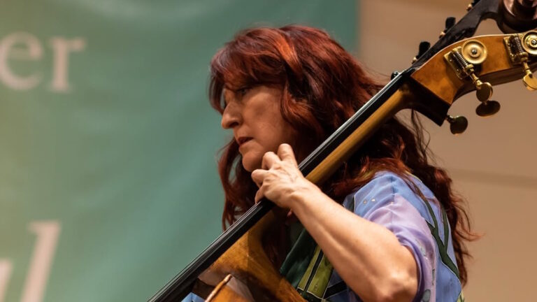 Geç gelen ilk söz: Sue Cahill – Evanstonia Geç gelen ilk söz: Sue Cahill - Evanstonia
