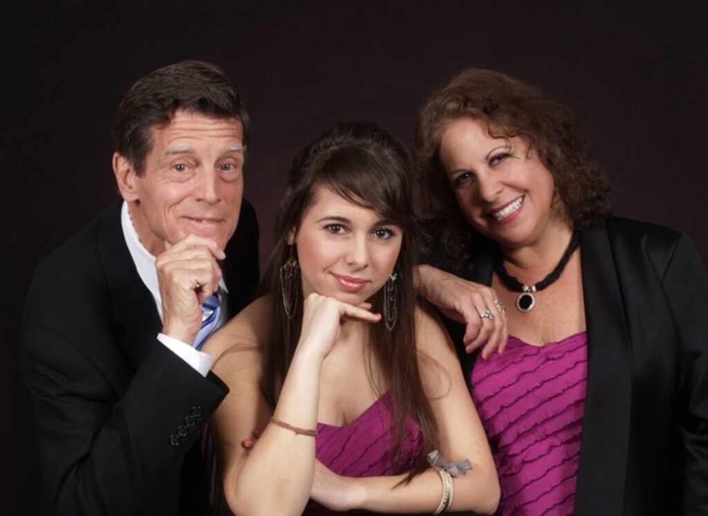 Hod O'Brien, Veronica Swift ve Stephanie Nakasian
