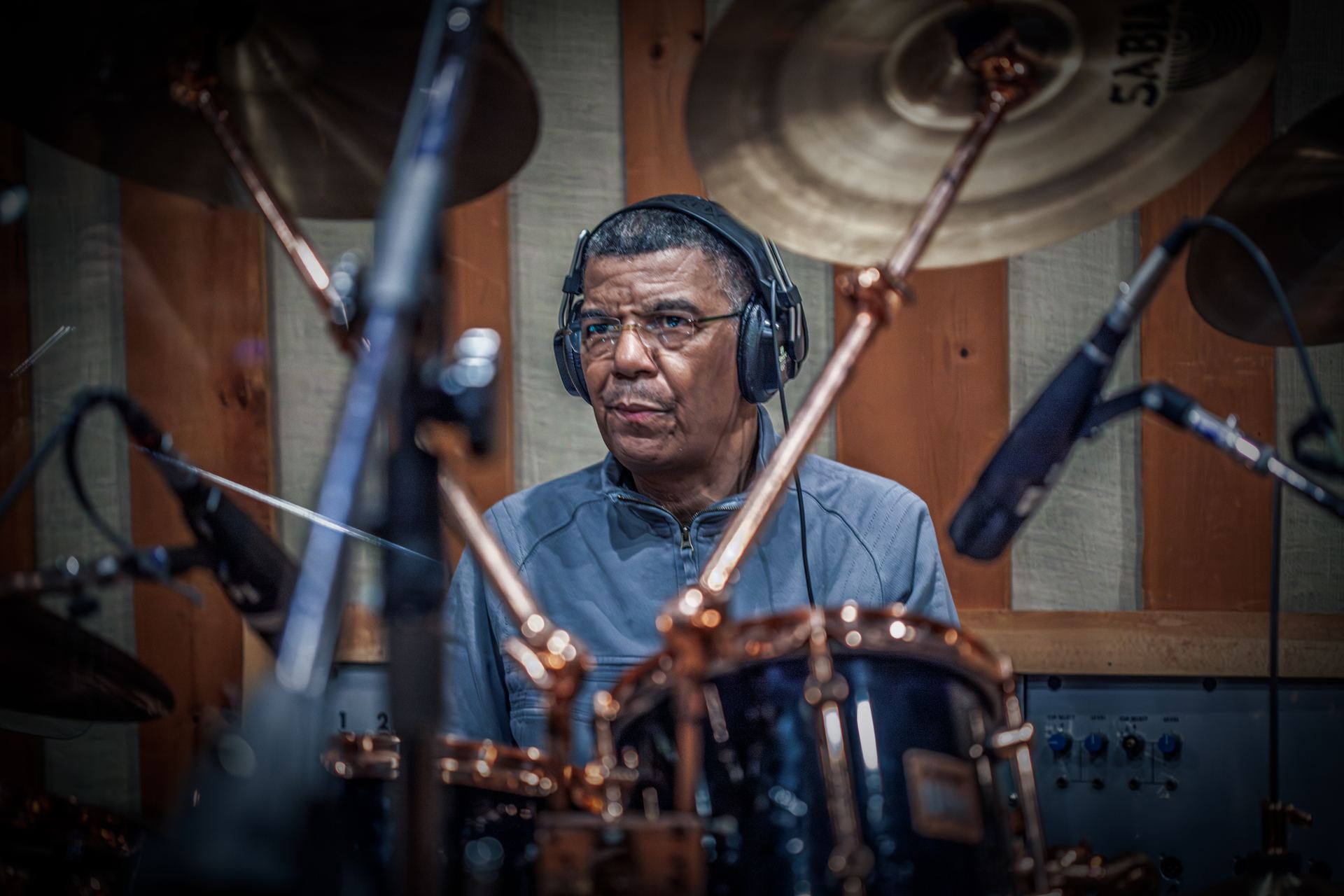 Jack DeJohnette "The Hour of Separation" albüm kayıtları esnasında (Fotoğraf: Lee Varis)