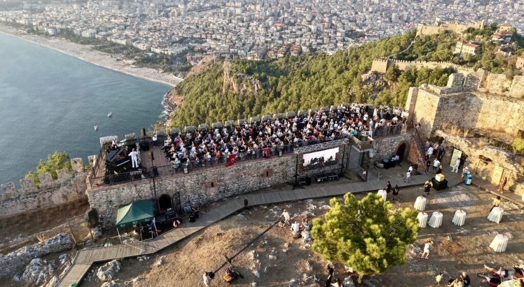 20. Uluslararası Alanya Caz Festivali İzlenimleri, Burak Sülünbaz