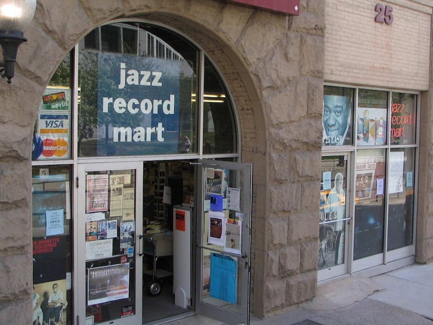 Jazz Record Mart, Chicago, Bob Koester ve Delmark Records